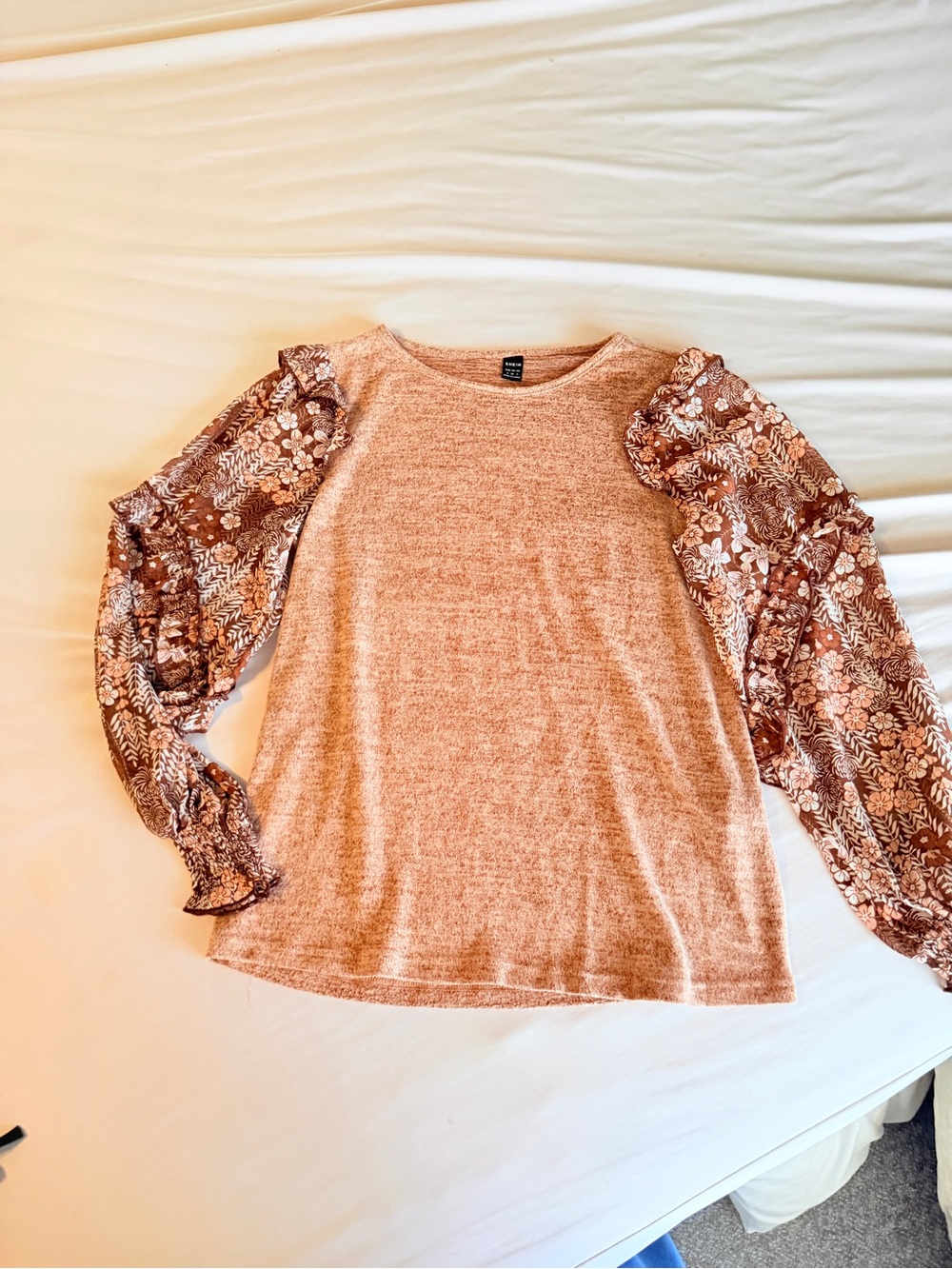 SHEIN Dusty Rose Knit Top with Floral Puff Sleeves